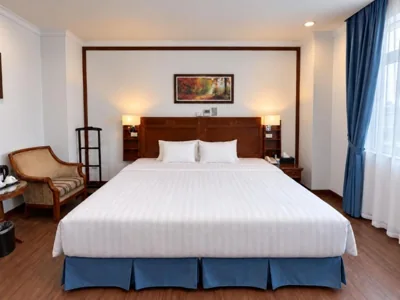 Habitación Deluxe con cama extragrande — A25 Hotel - 19 Phan Đình Phùng